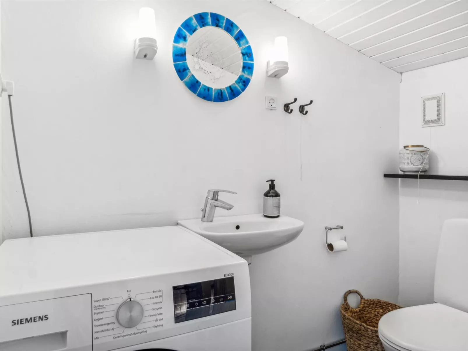 "Arto" - 1.2km from the sea-Inside