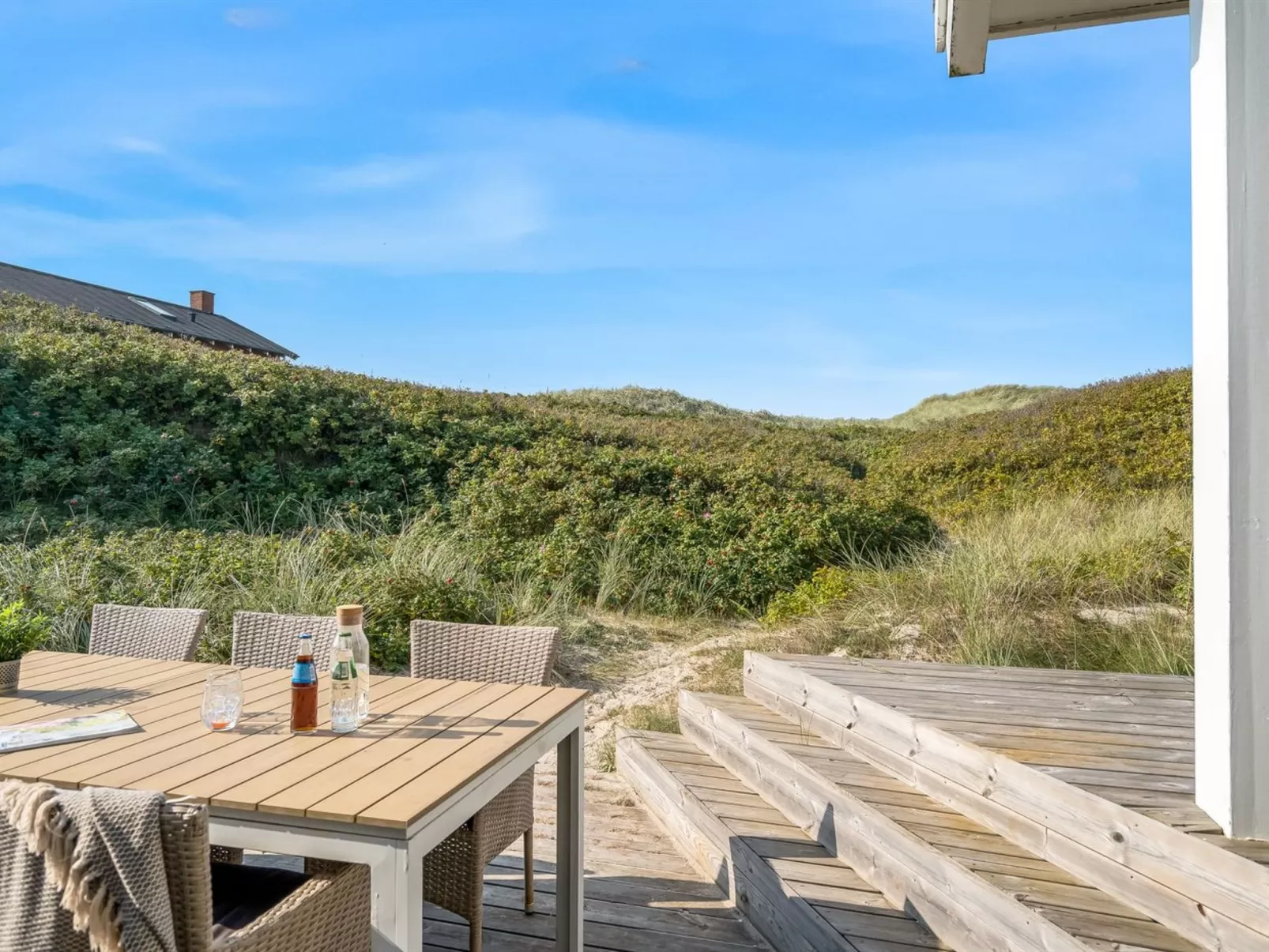 "Heralde" - 60m from the sea-Outside