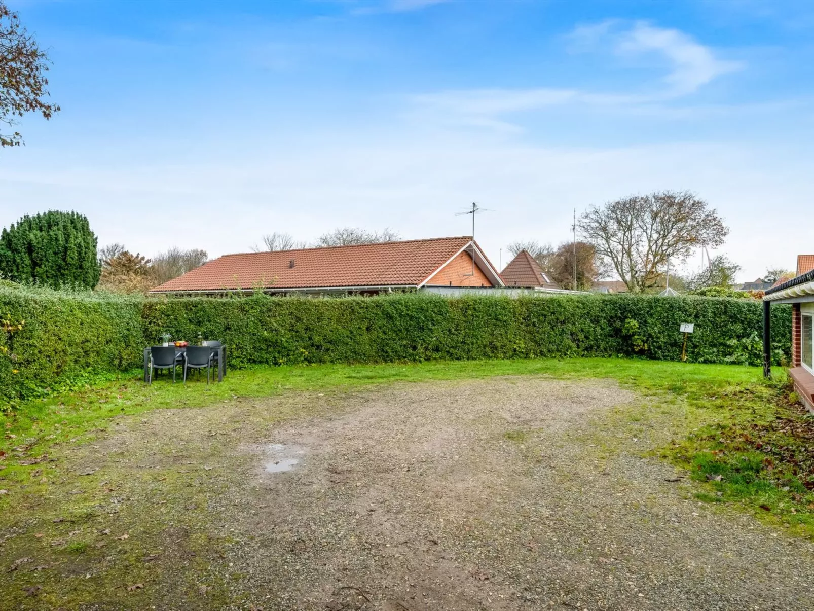 "Kamp" - 1km to the fjord-Outside