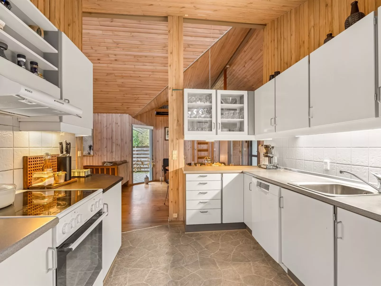 "Gjorgjija" - 50m from the sea-Inside