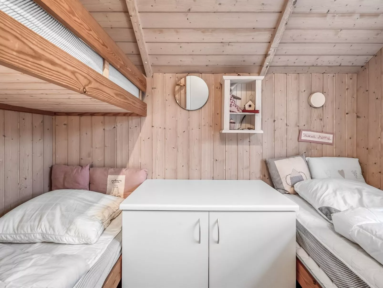 "Kuisma" - 1.1km to the fjord-Dedans