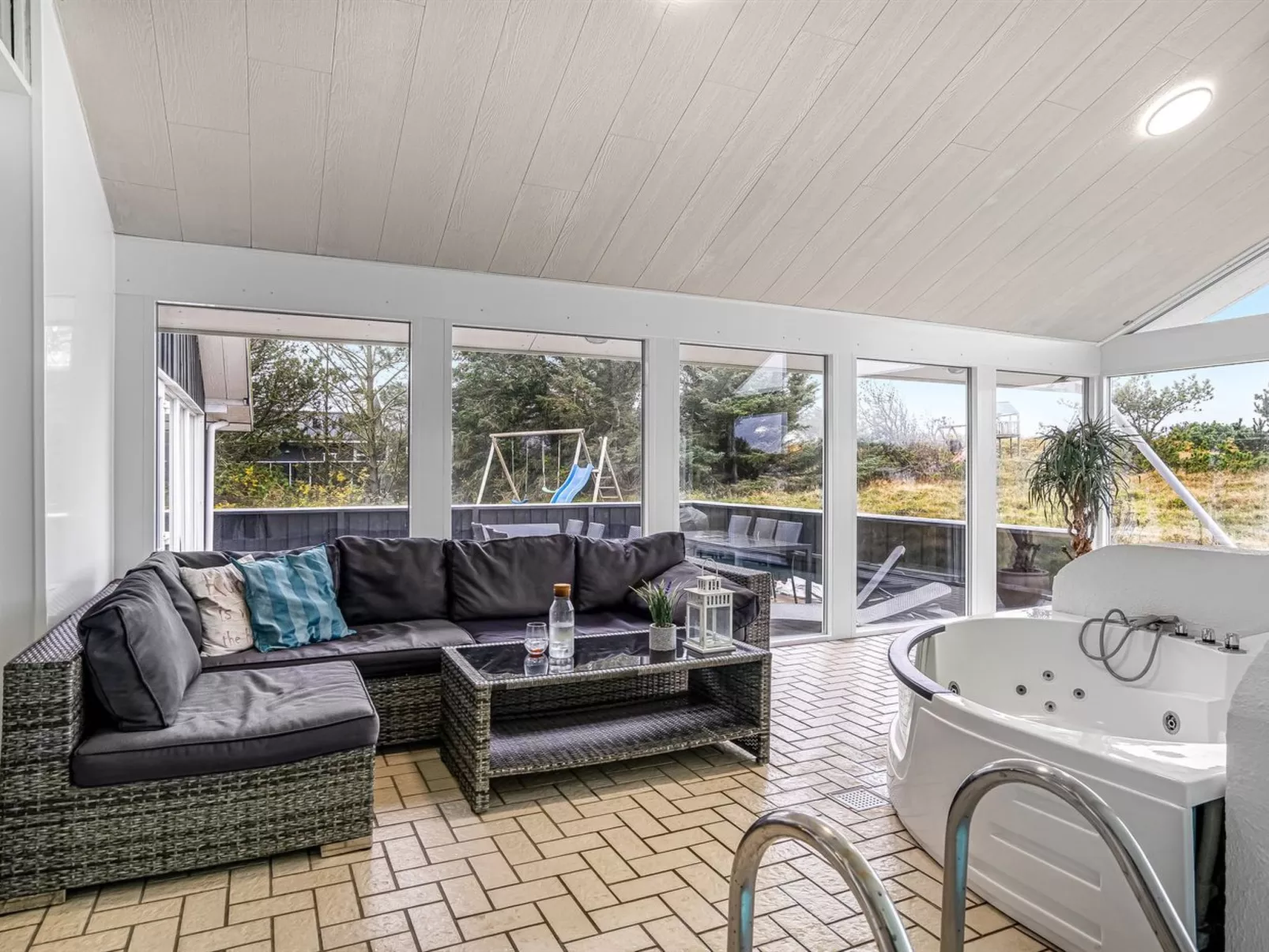 "Caya" - 750m from the sea-Inside