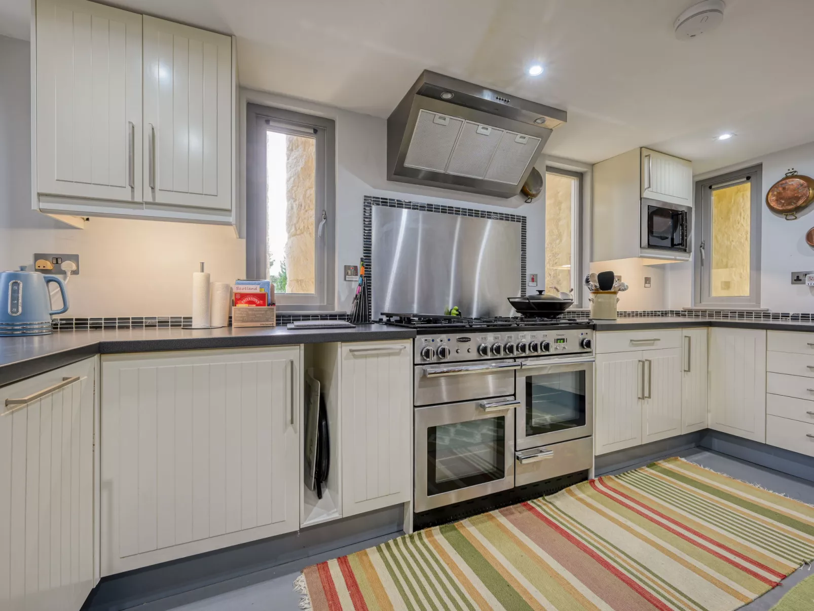 Loch Ness Granary-Dedans