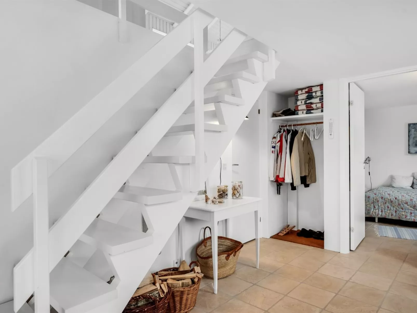 "Bjerund" - 300m from the sea-Inside