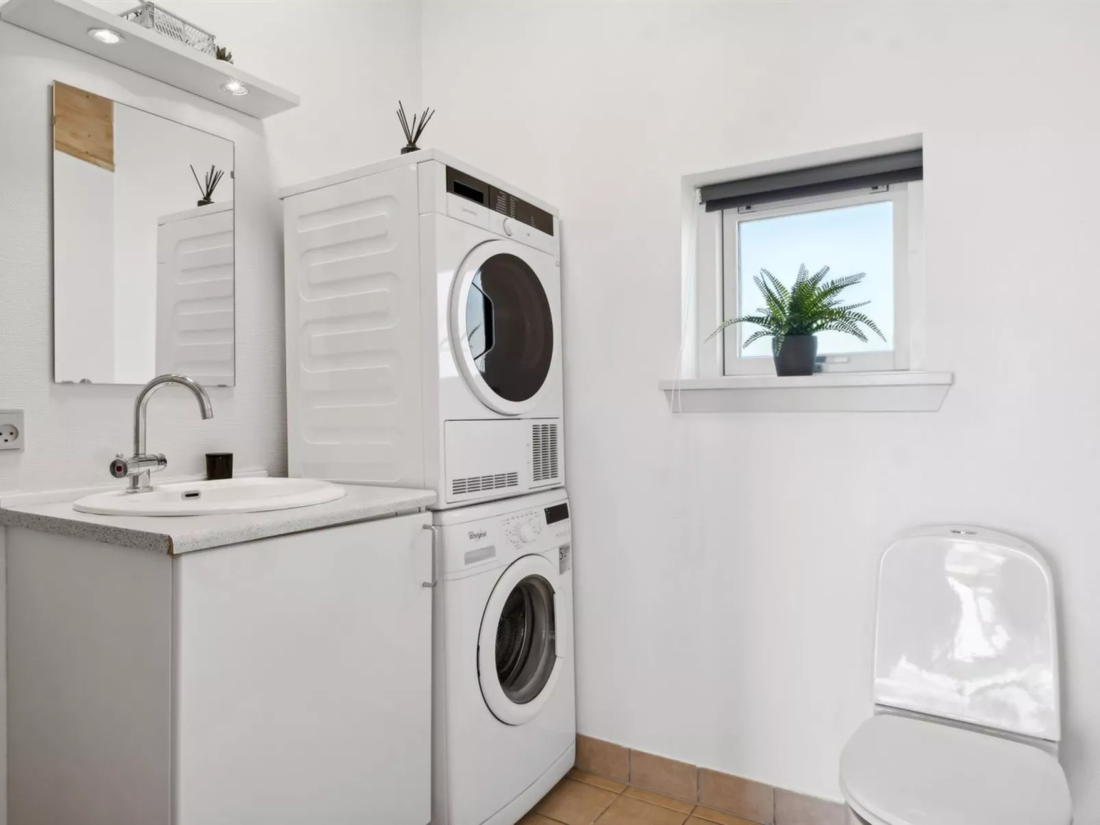 "Magga" - 520m from the sea-Inside