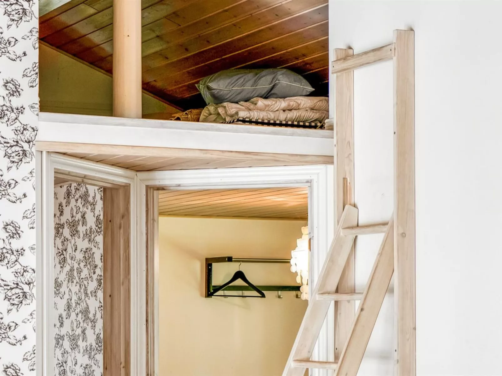 "Eikka" - 1km from the sea-Inside