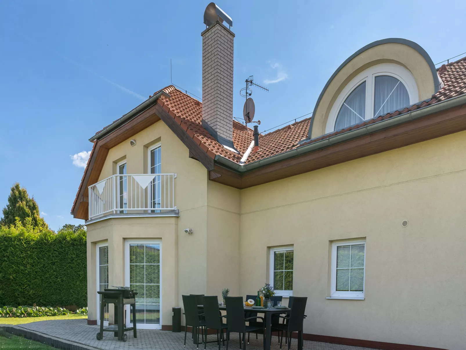 Garden & Terrace Villa-Draußen