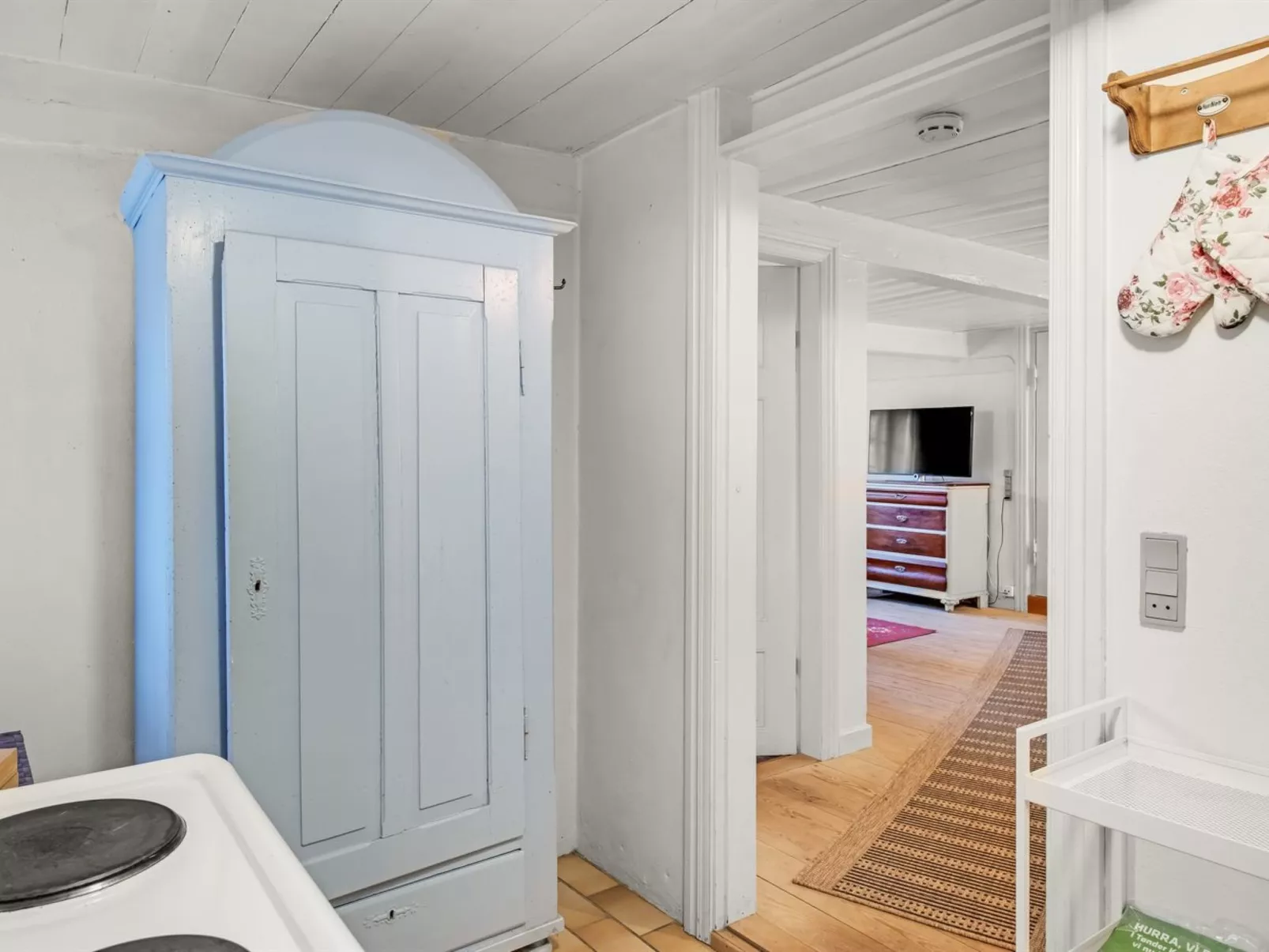 "Deik" - 25km from the sea-Drinnen