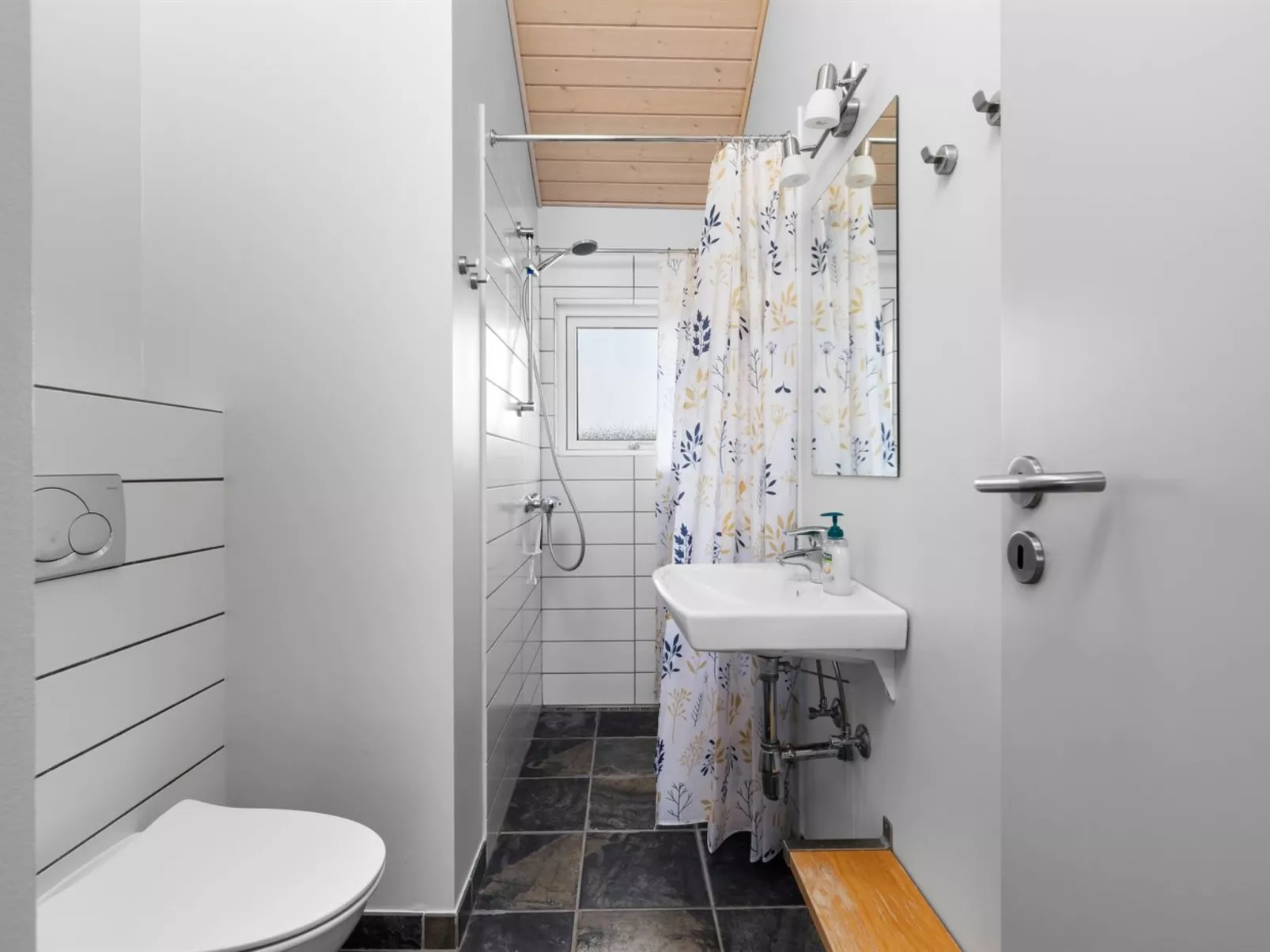 "Drusilla" - 140m from the sea-Drinnen