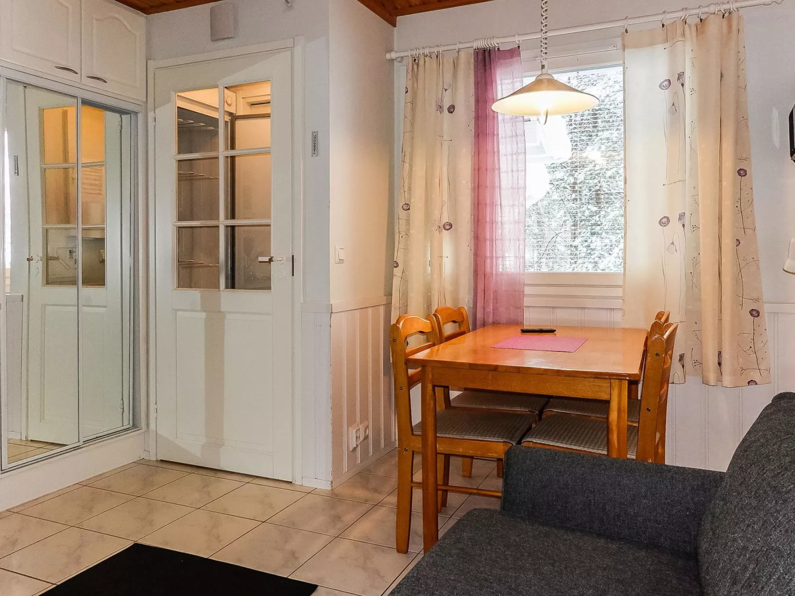 Moonlight 201-Drinnen