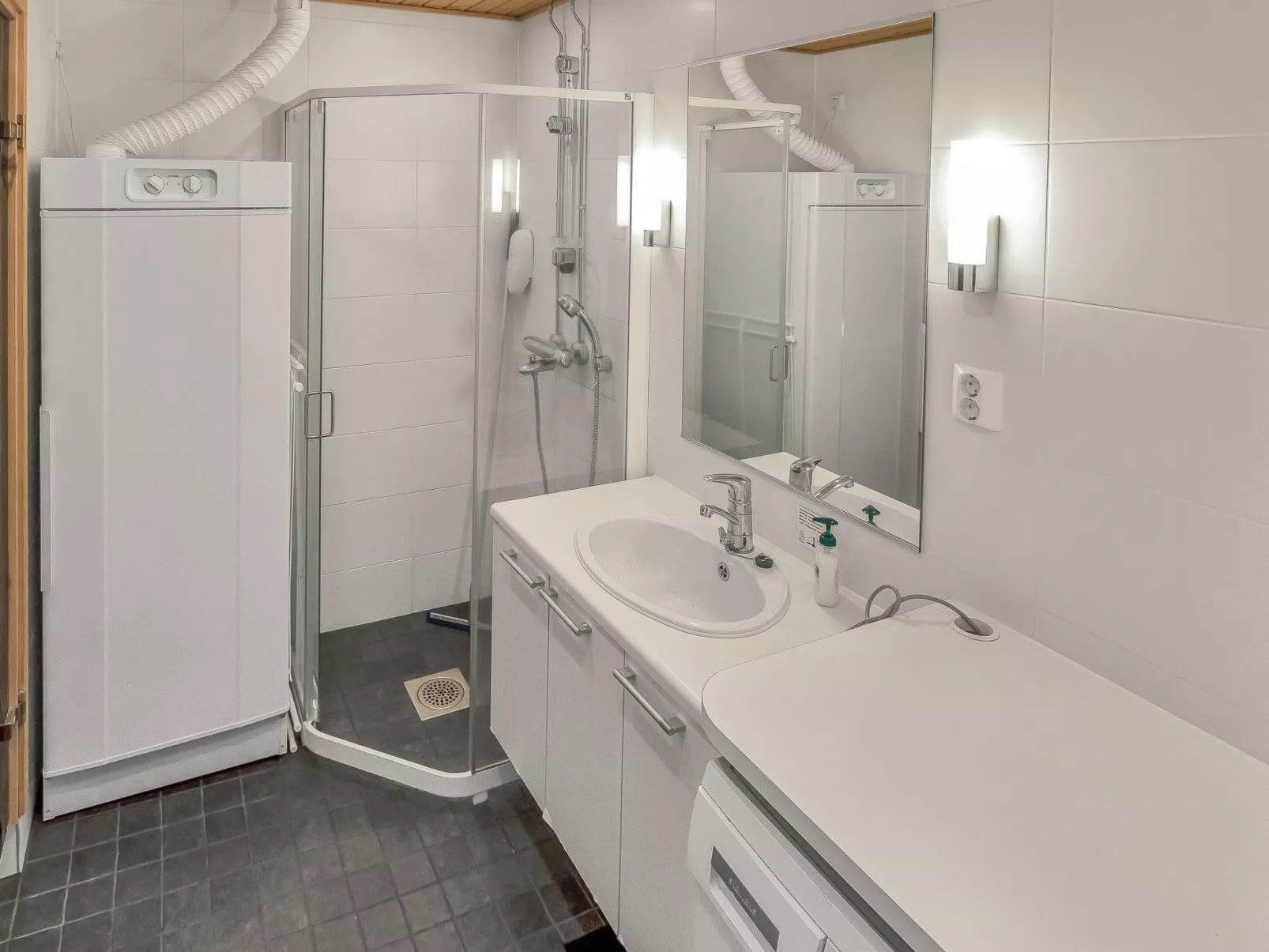 Nordic chalet 9506-Inside