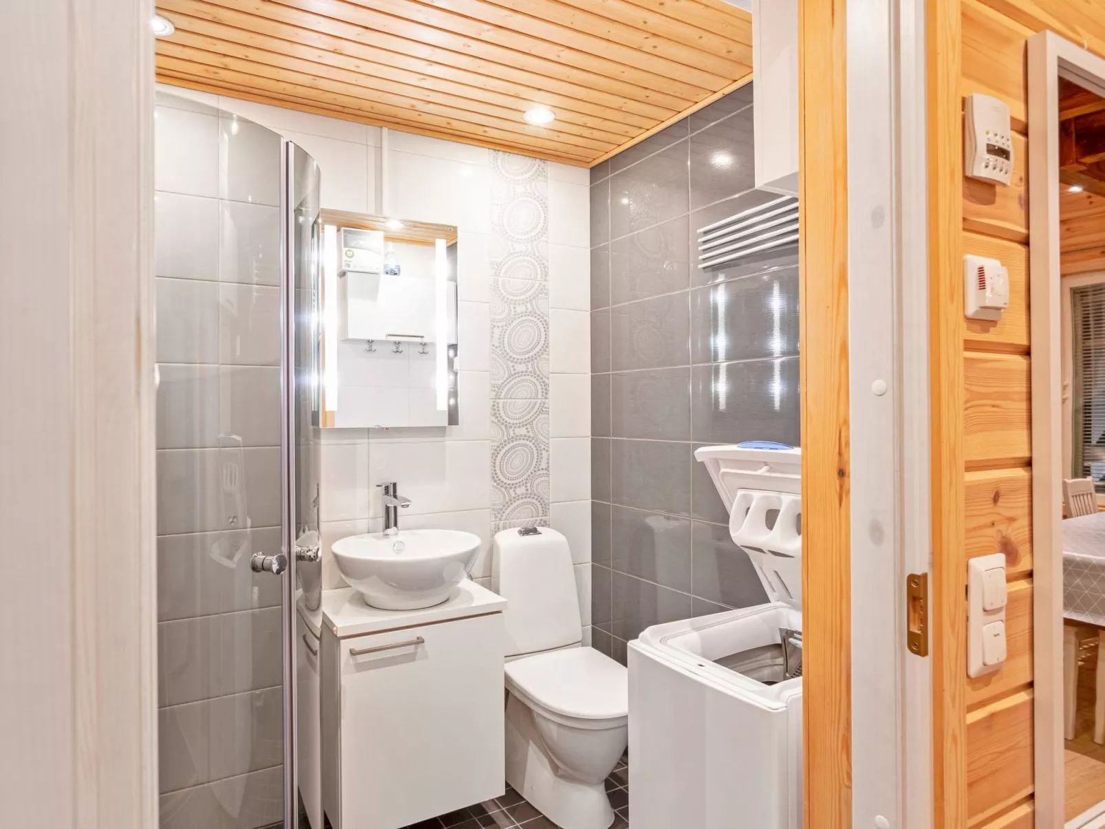 Kevätpiippo b-Inside