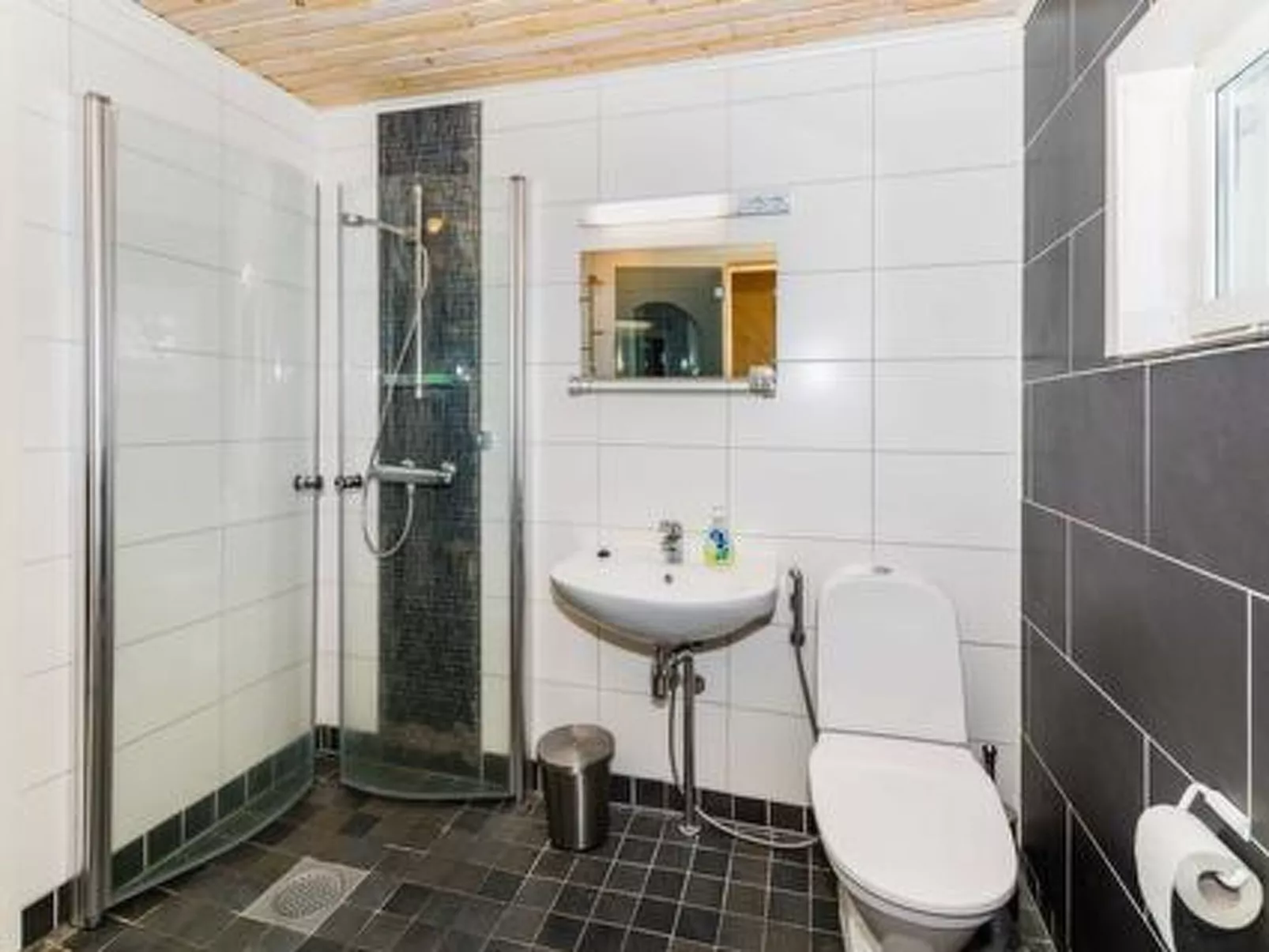 Hästöskata a-Drinnen