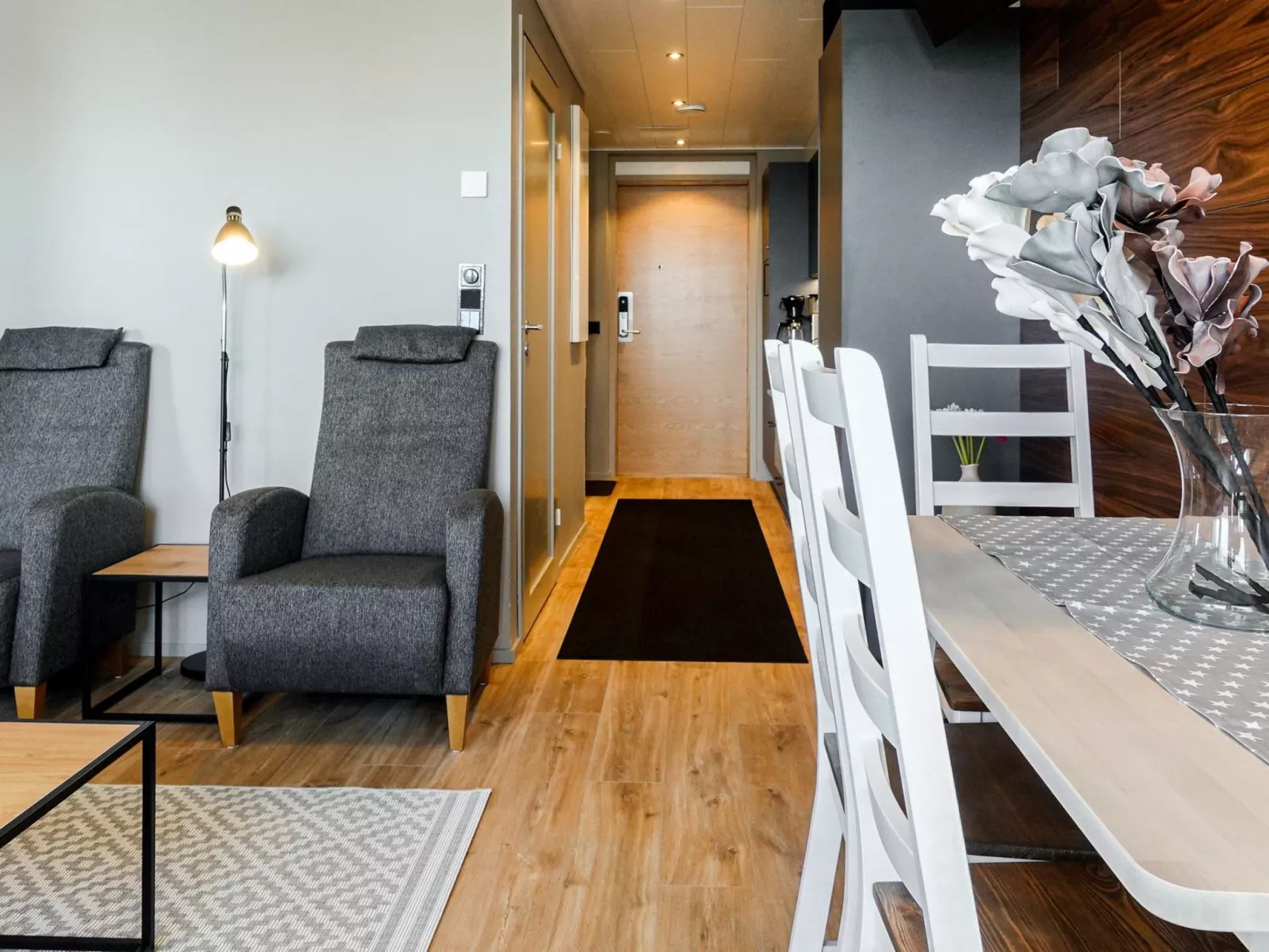 Levin kunkku b8-Inside