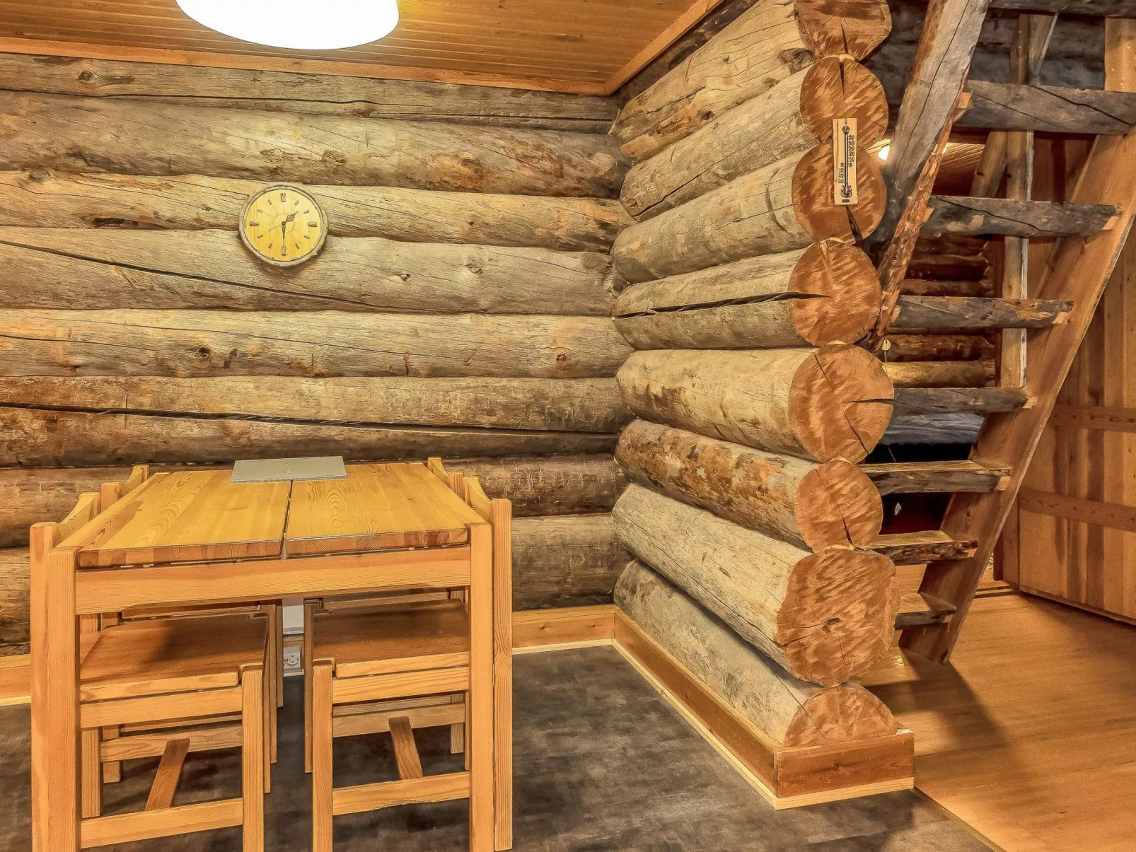 Poromooli a1-Drinnen