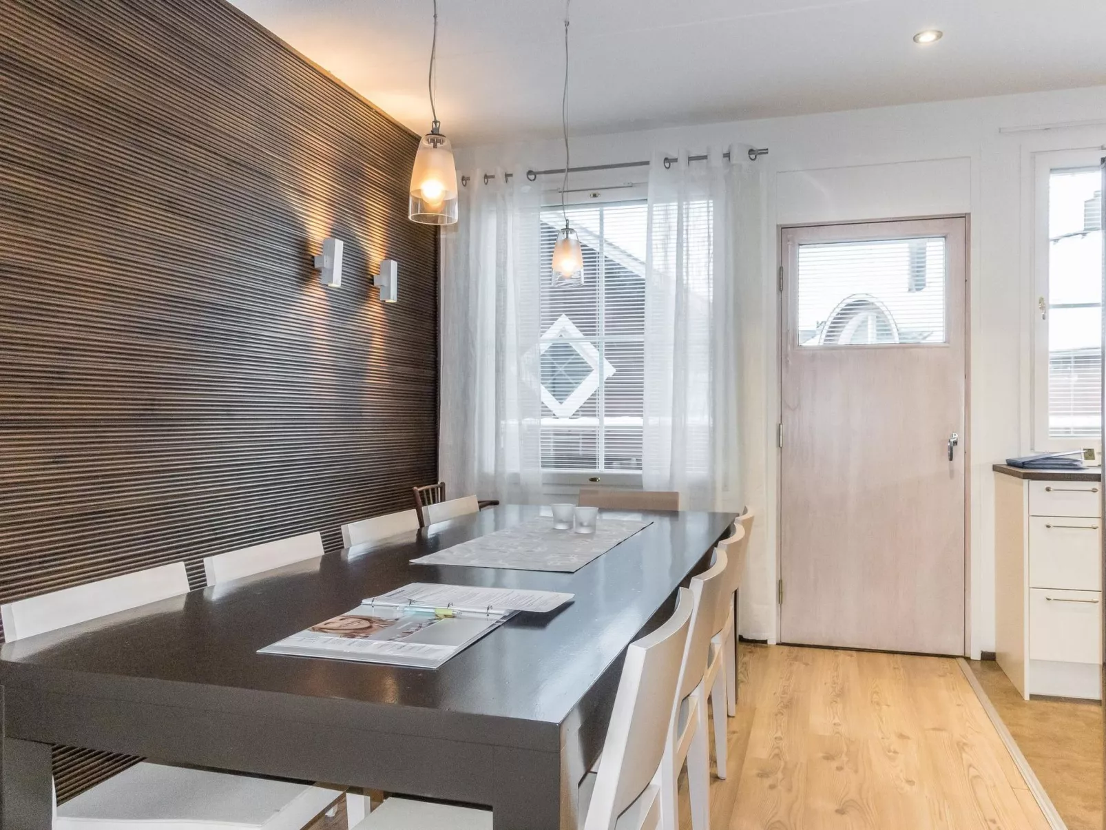 Levinkolmio c6-Drinnen