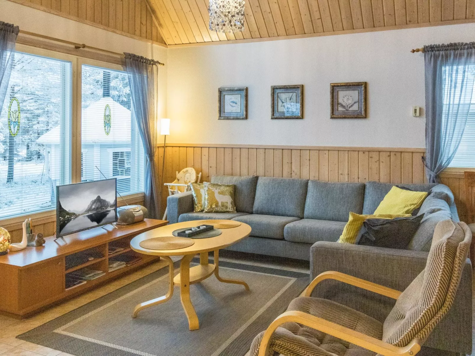 Aslakin helmi b-Drinnen