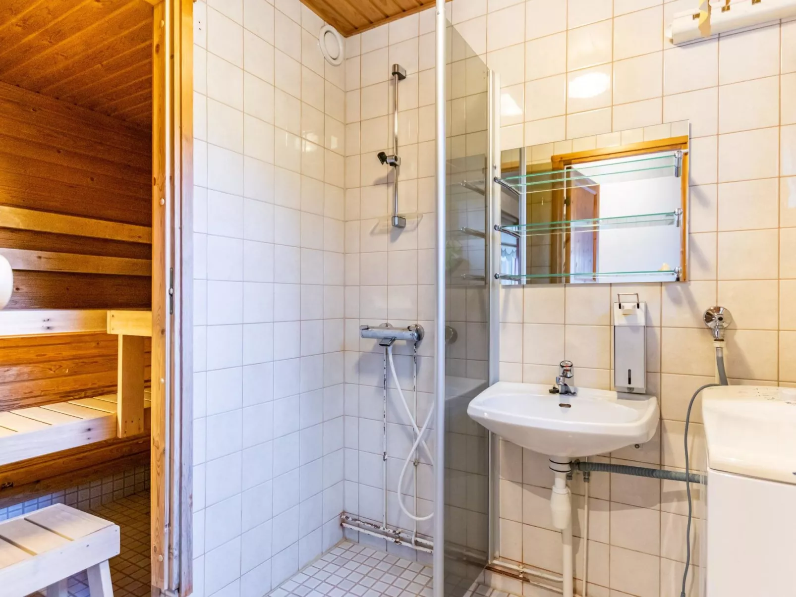 Oivanpyhä c 10-Dedans