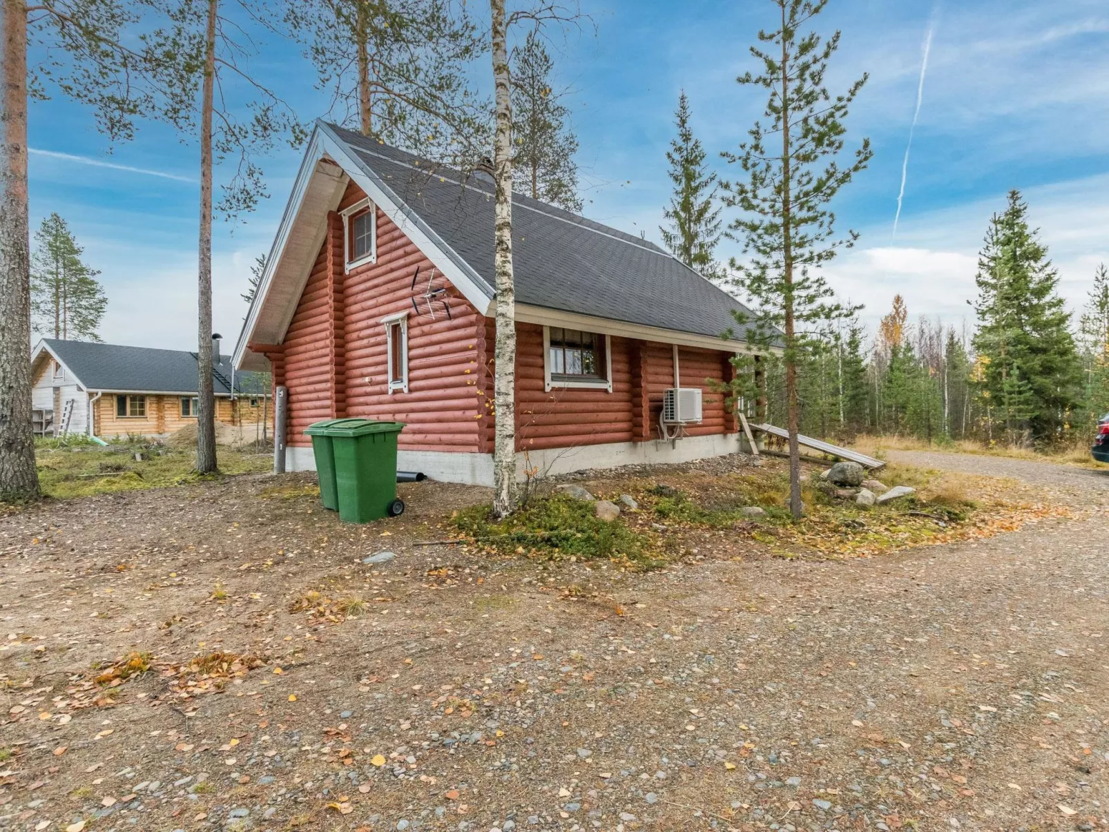 Kuukkelin tupa 2-Dedans