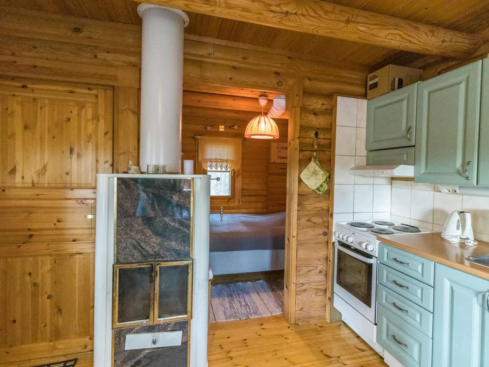 Kuukkelin tupa 1-Dedans