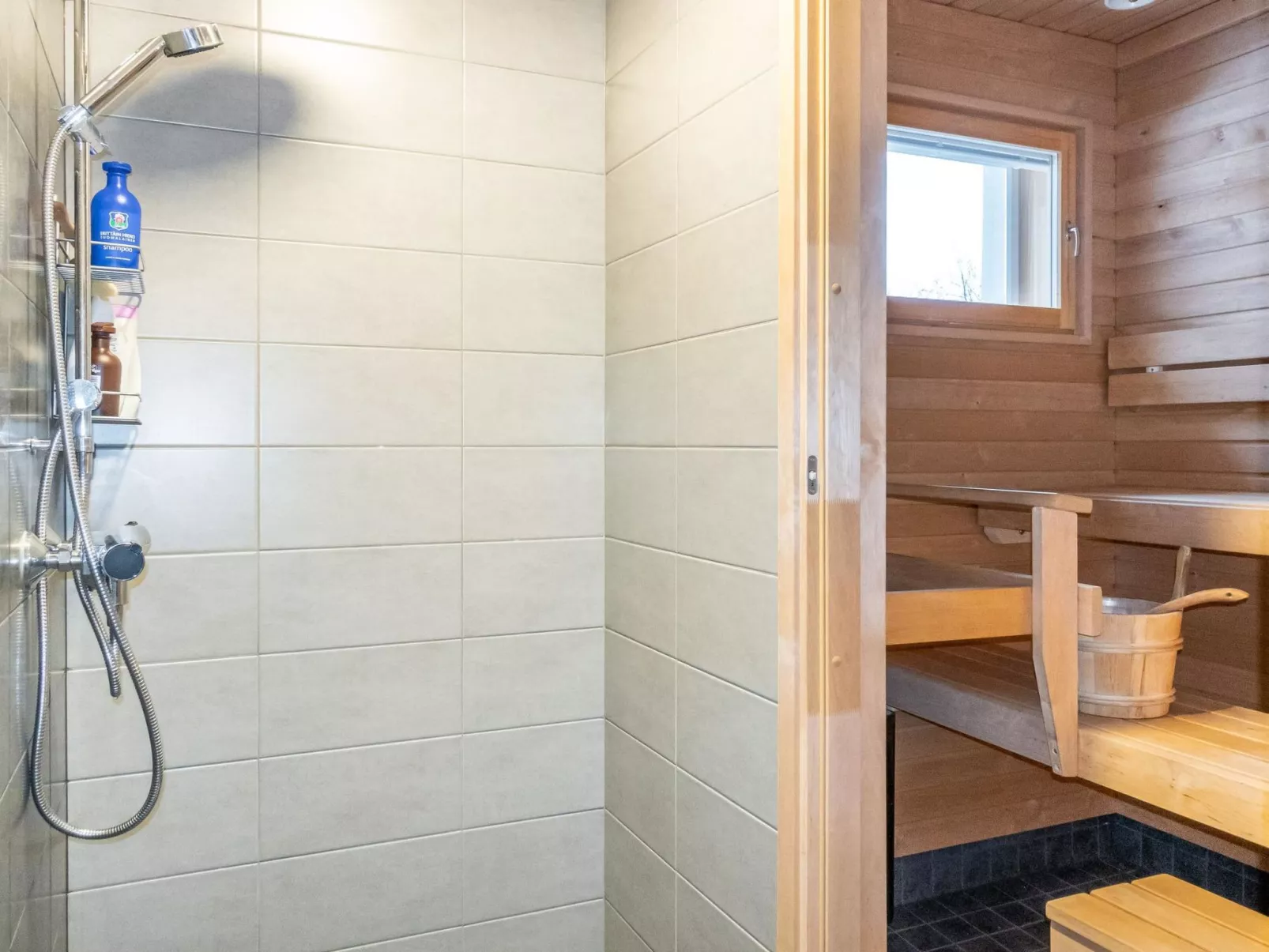 Willa kiiruna-Drinnen