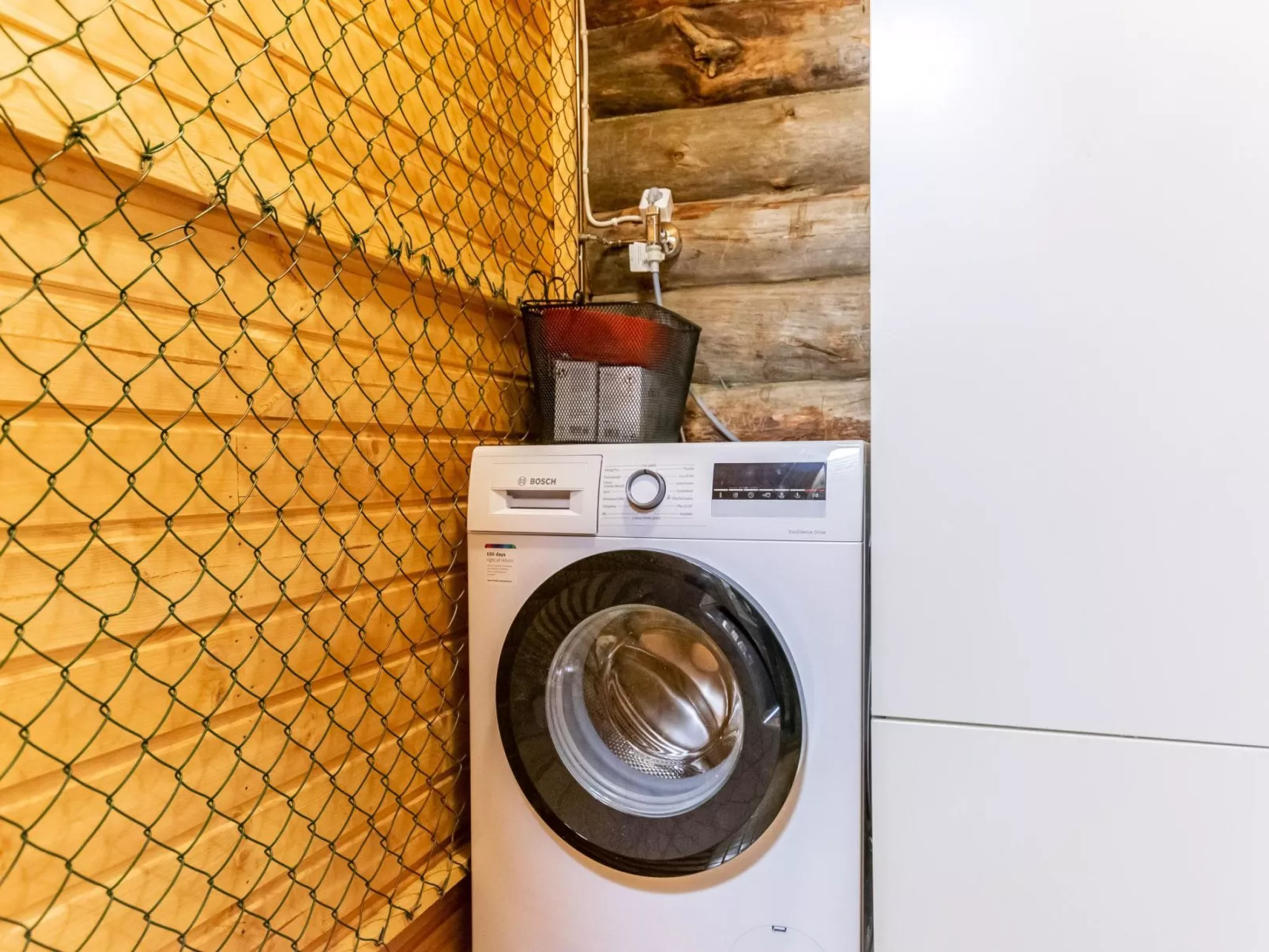 Kiilopalkinen-Inside