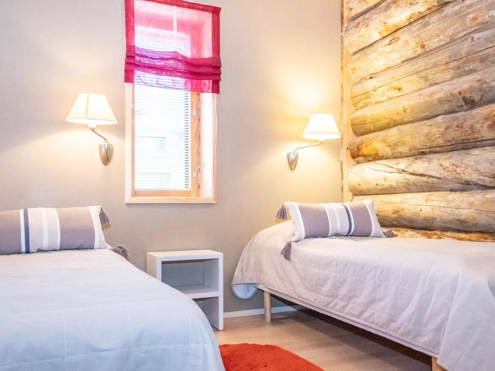 Nilikuru e 12-Inside