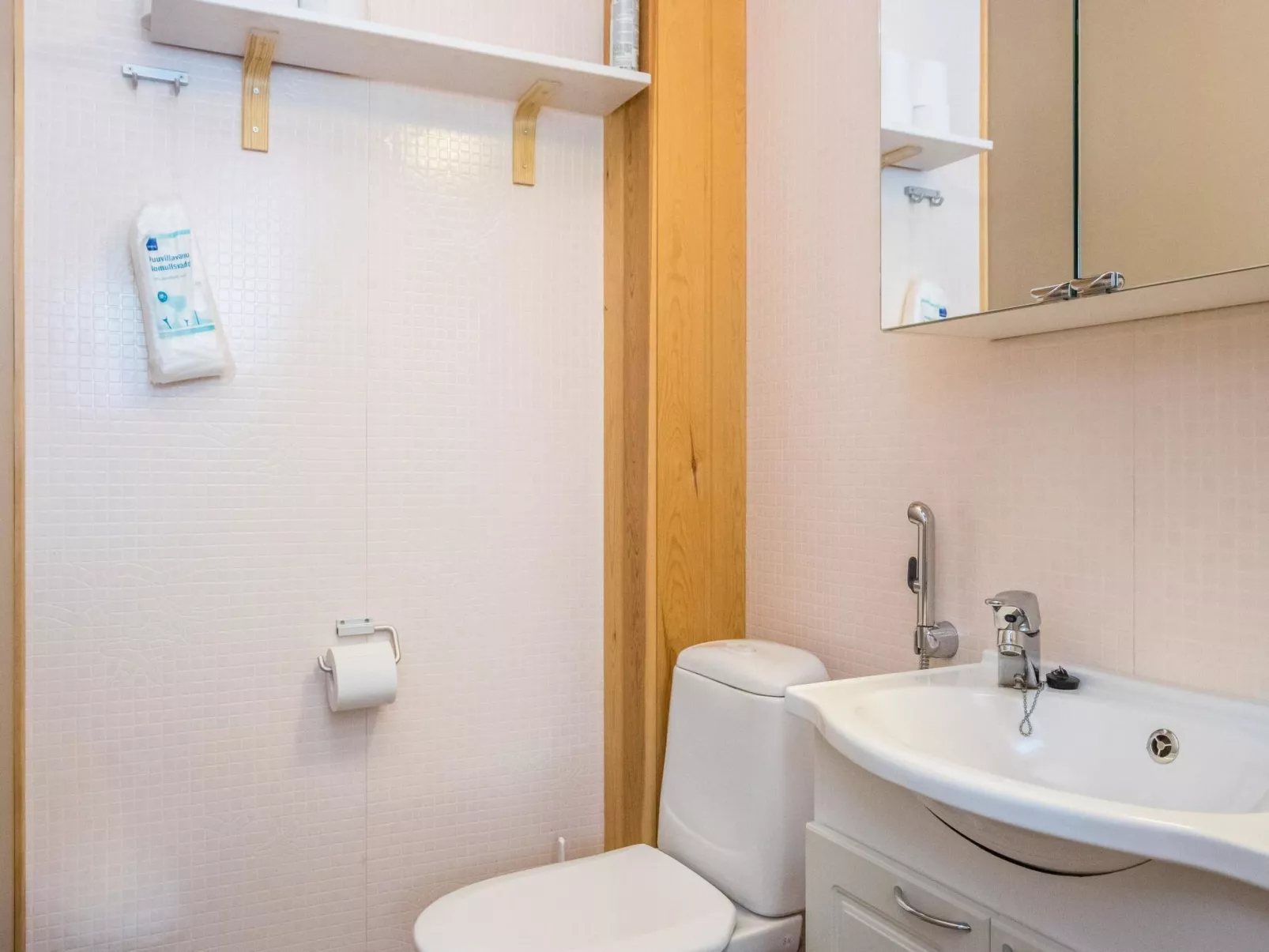 Saariseläntie 8 e 3-Drinnen