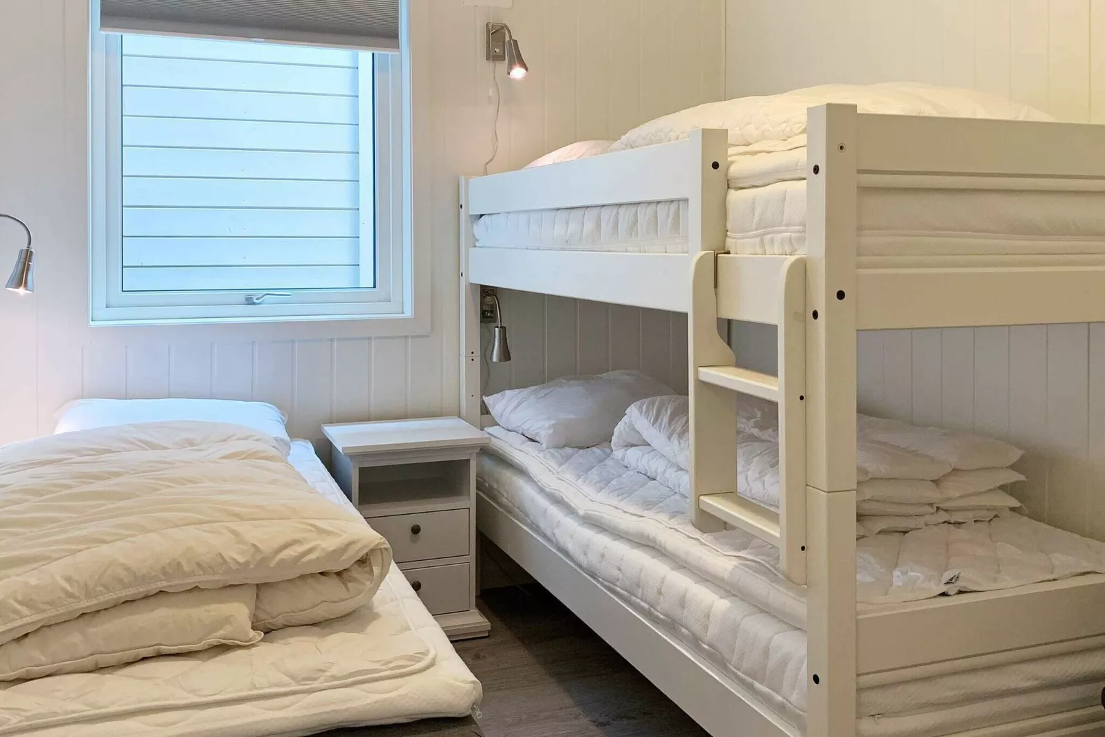 8 person holiday home in Urangsvåg-Indoor