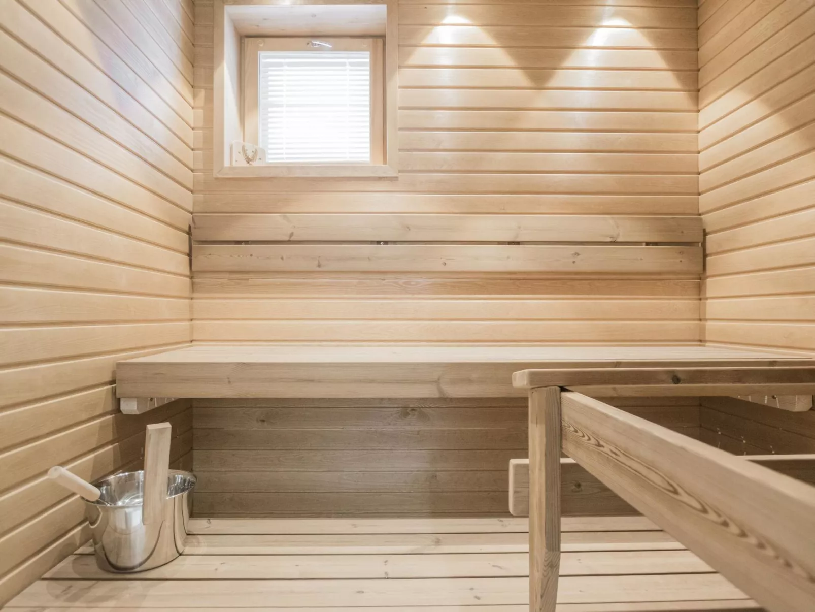 Dagmarin kulma-Dedans