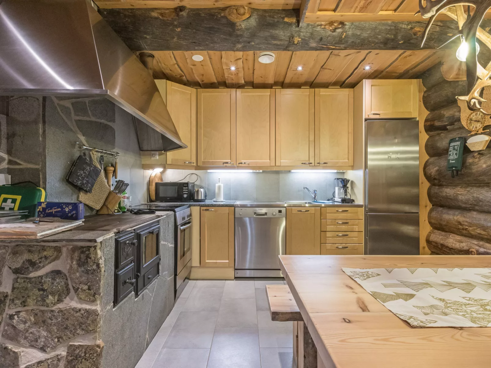 Menninkäisenkolo-Inside