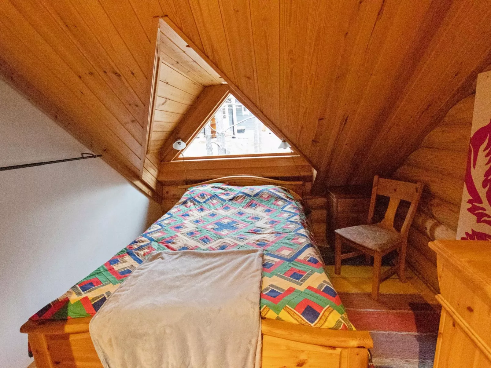 Tievanlaita 10-Inside