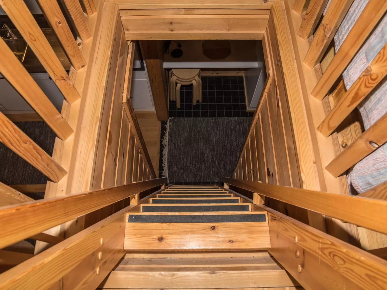 Lähikaltio 316-Inside