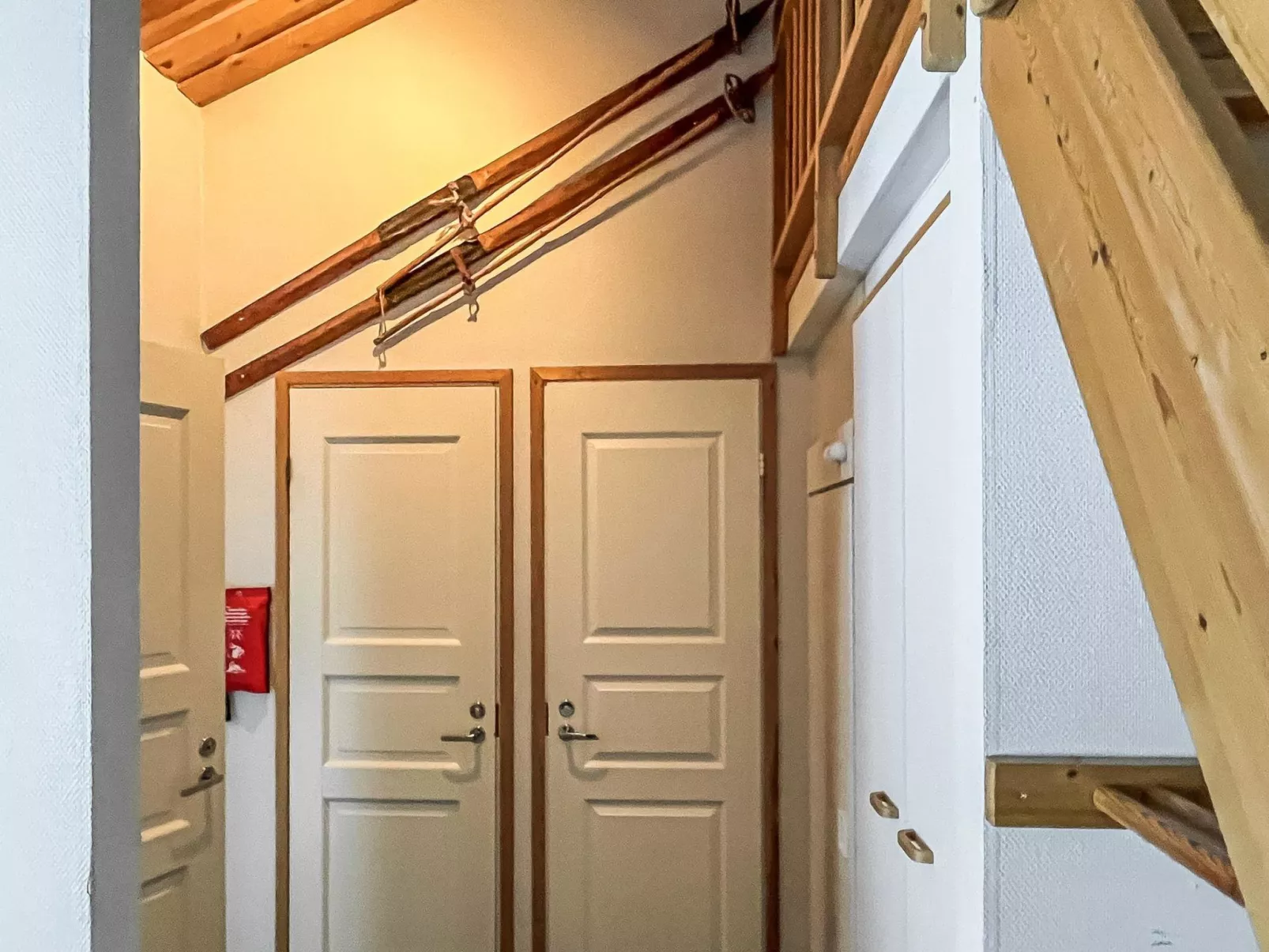 Ylläskakkonen b9-Drinnen