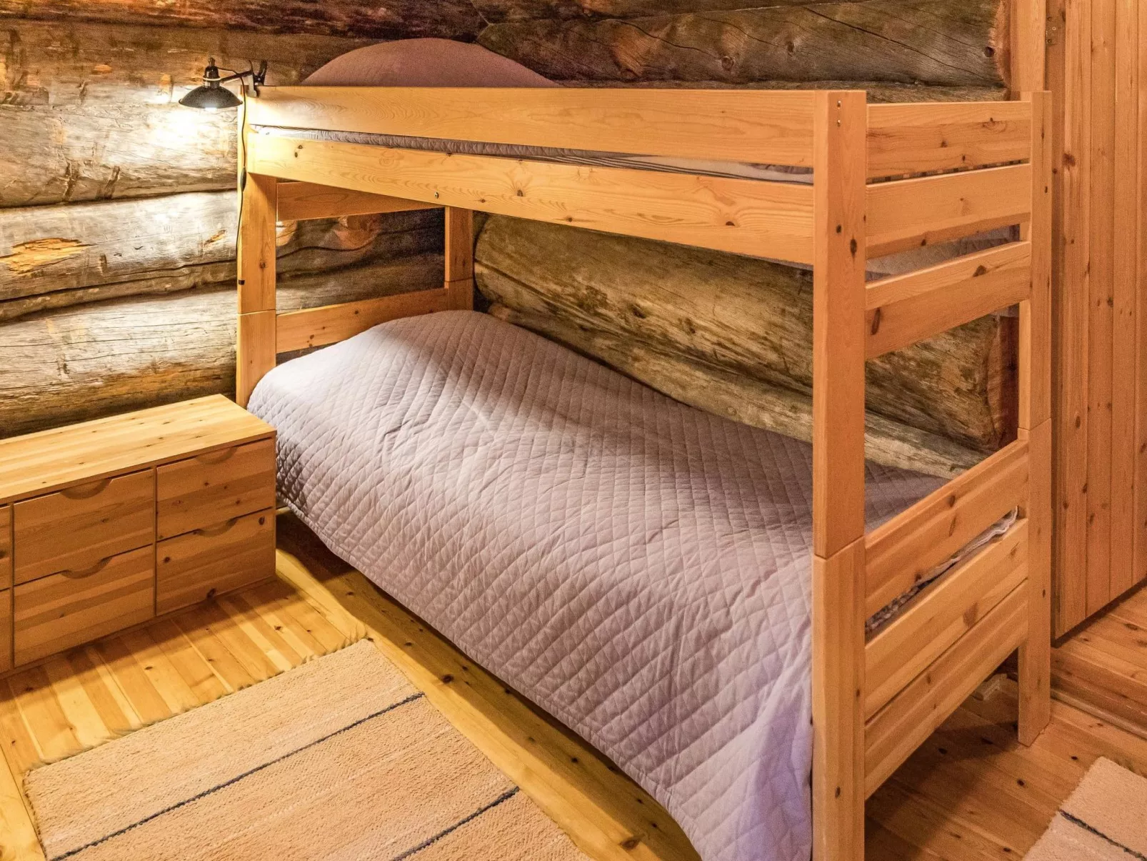 Ylläsnäkyy 7 / karkelo-Inside