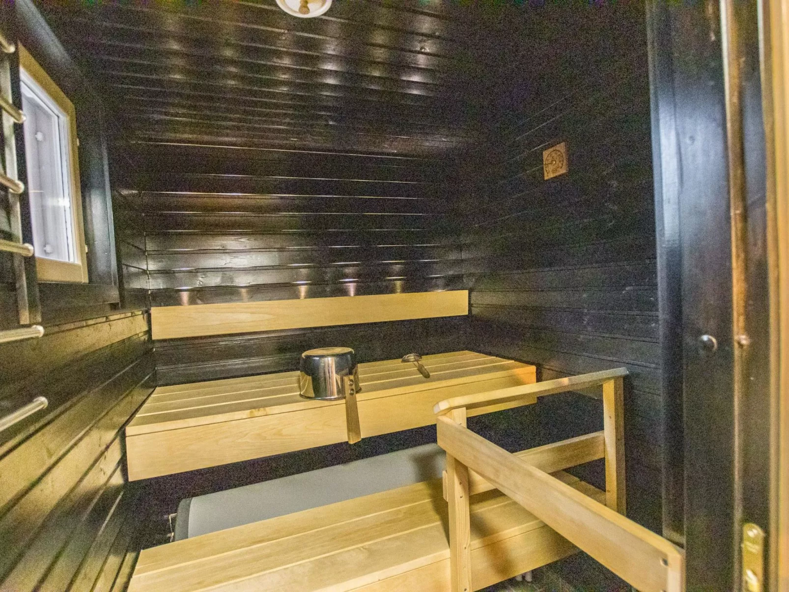 Vaskoolihippu a-Inside