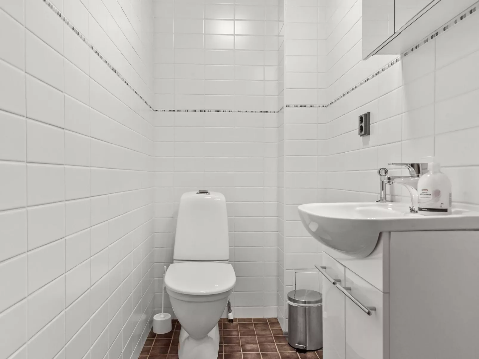 Luostakka pieni-Inside