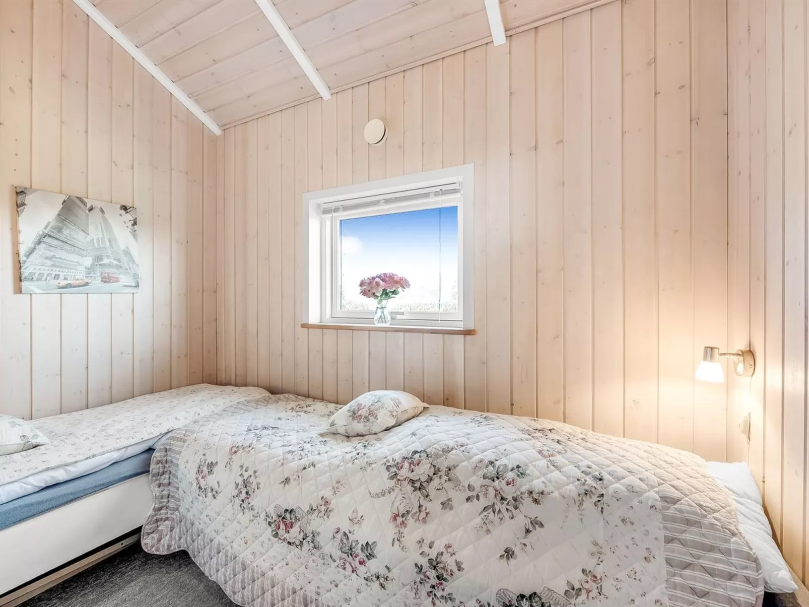 "Asgard" - 800m to the fjord-Inside