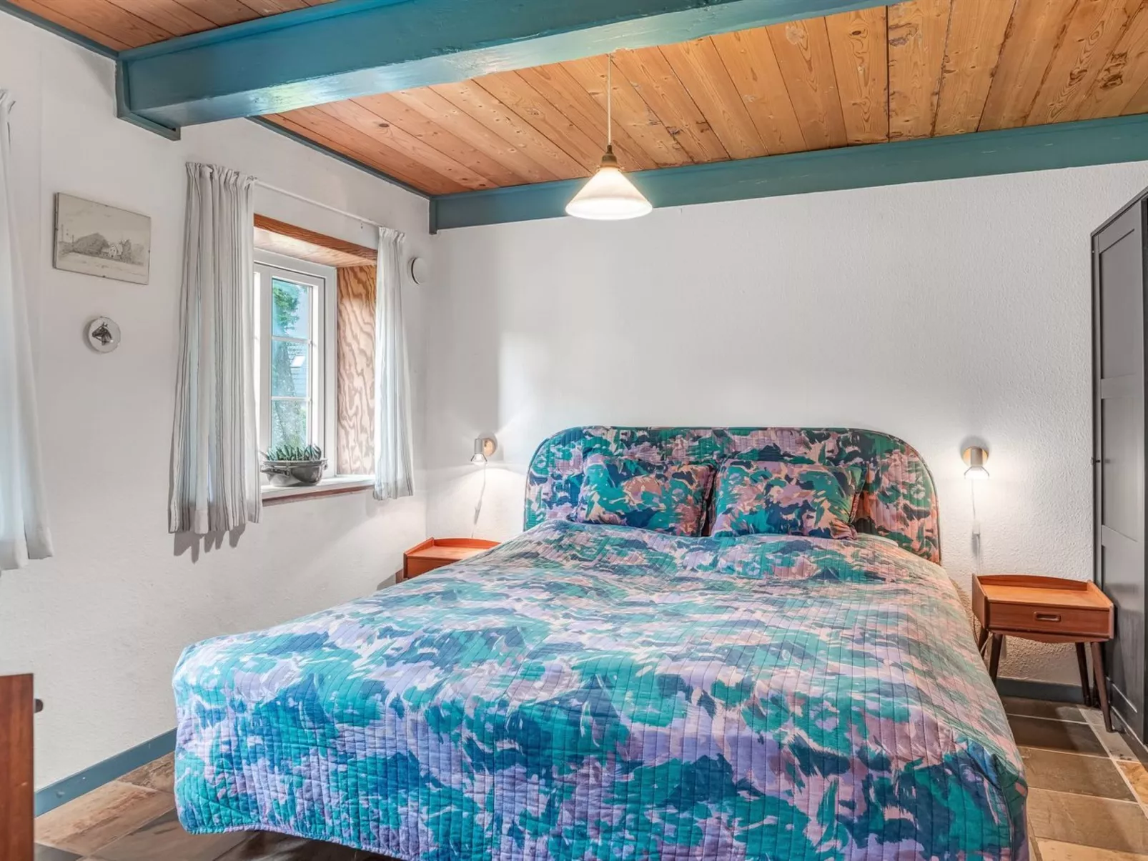 "Tuki" - 10km from the sea-Inside