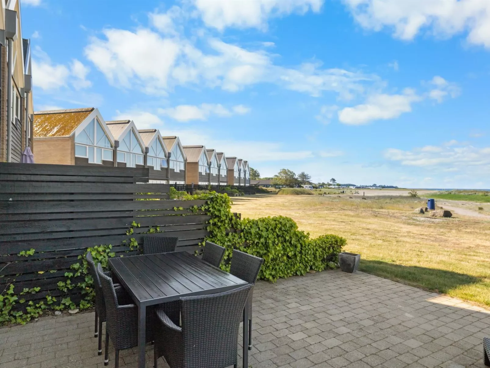 "Claudine" - 90m from the sea-Draußen