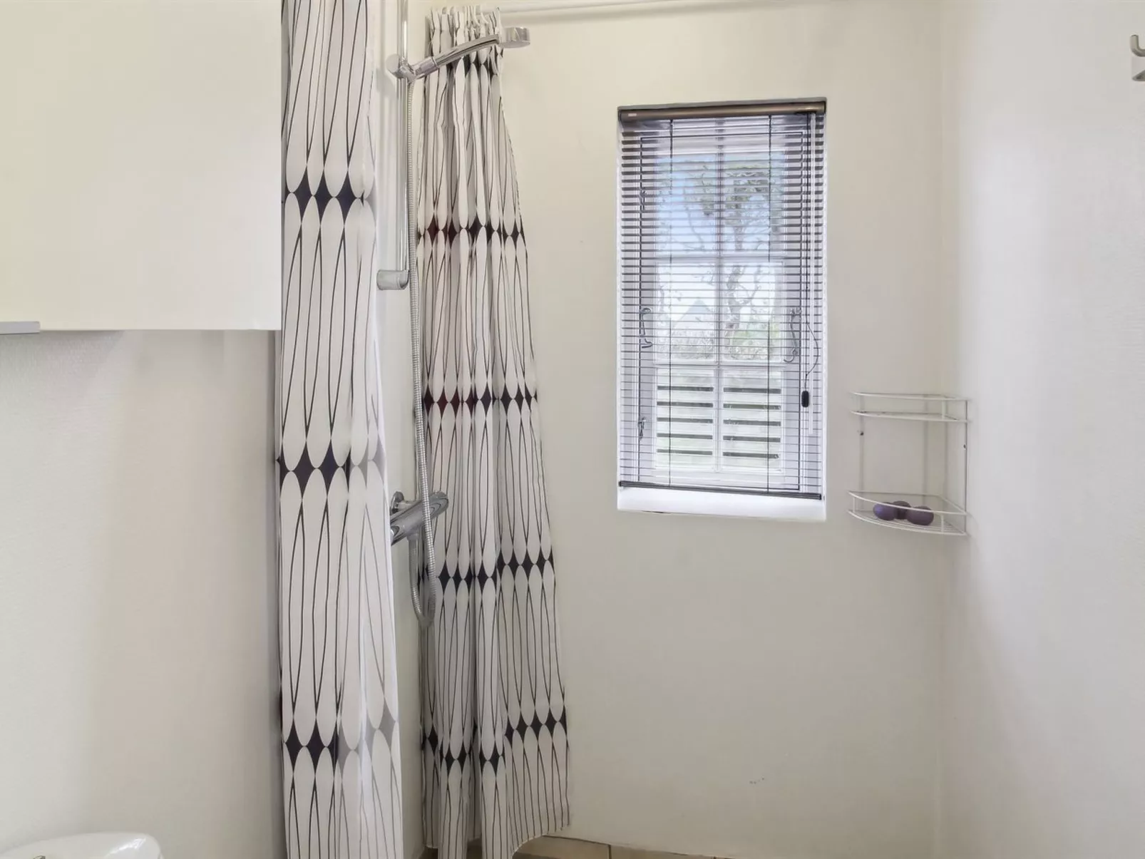 "Uddi" - 1.3km from the sea-Dedans