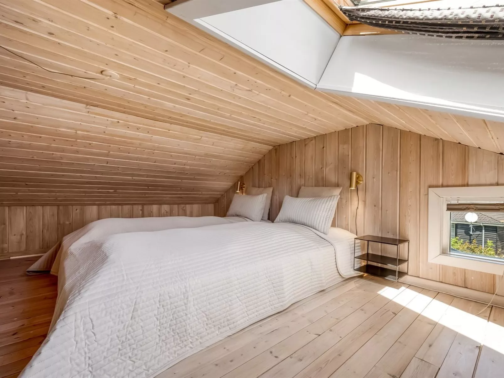 "Gunwald" - 1km to the fjord-Drinnen