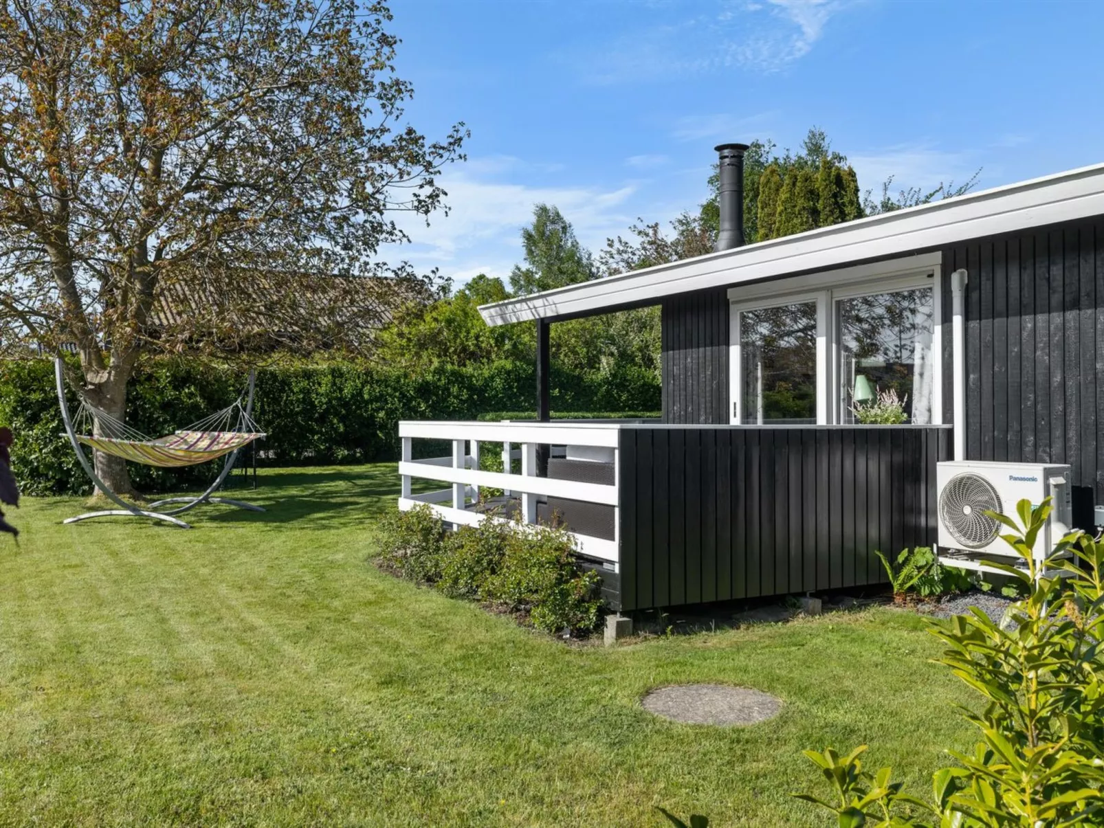 "Bjart" - 150m from the sea-Draußen