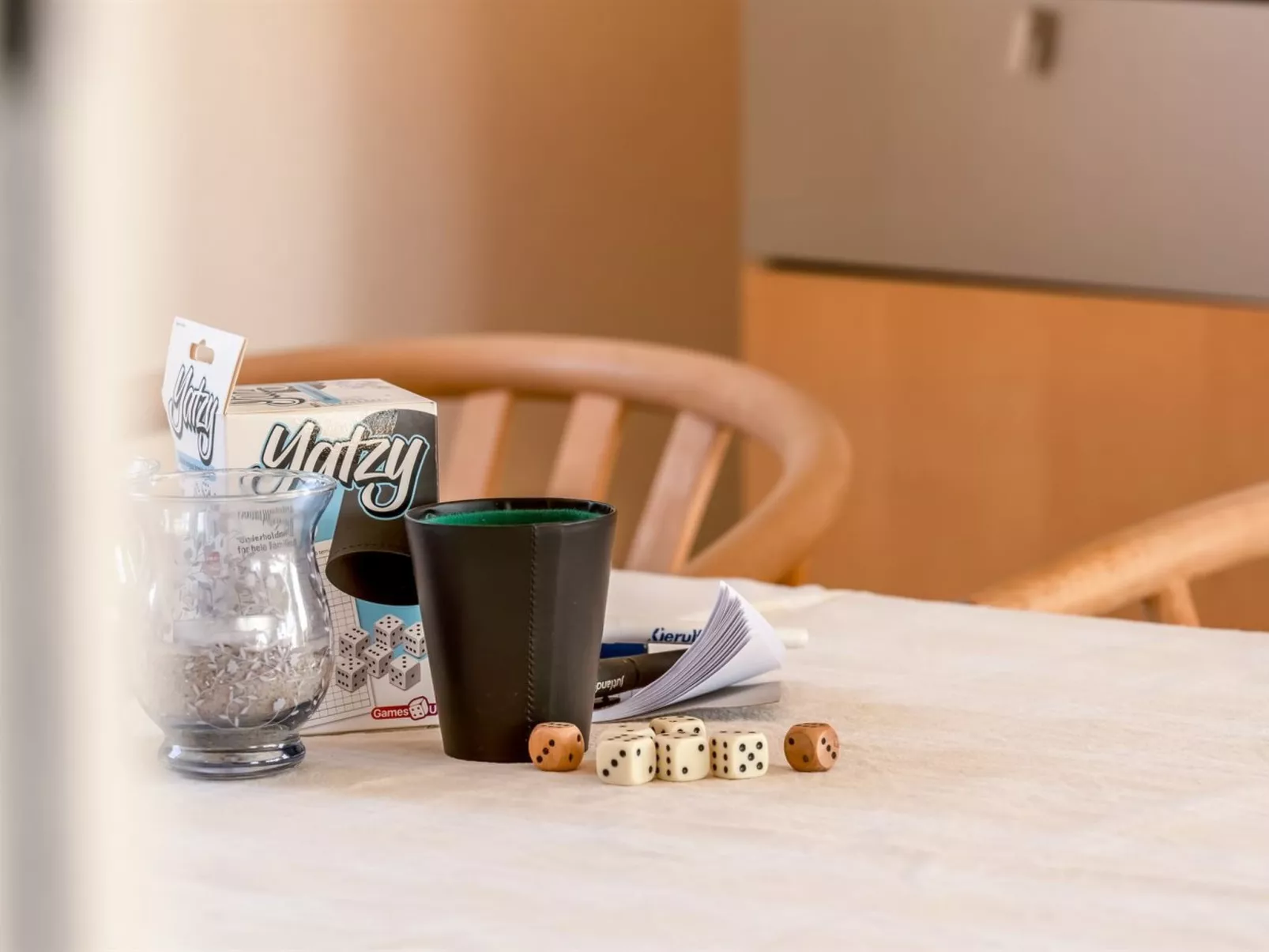 "Bara" -  from the sea-Drinnen