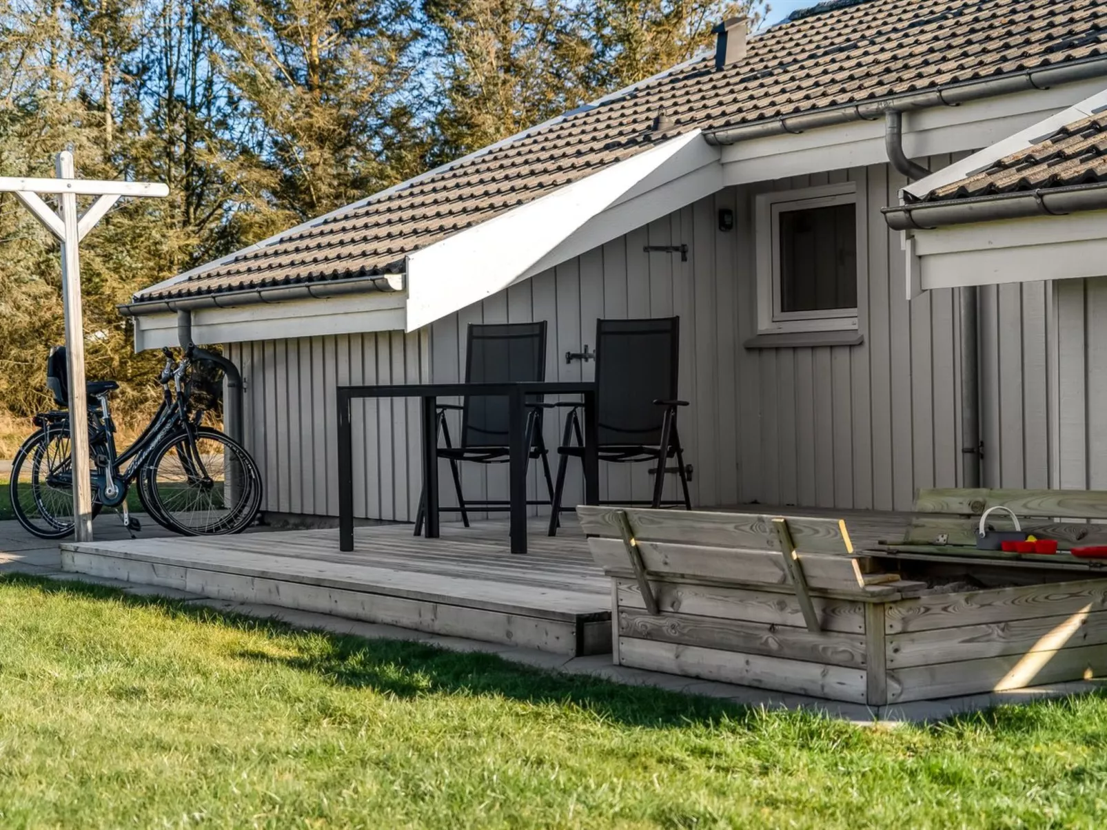 "Henri" - 1.2km from the sea-Outside