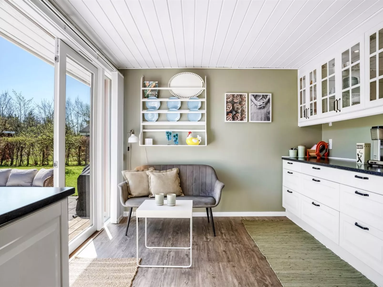 "Ruse" -  from the sea-Dedans