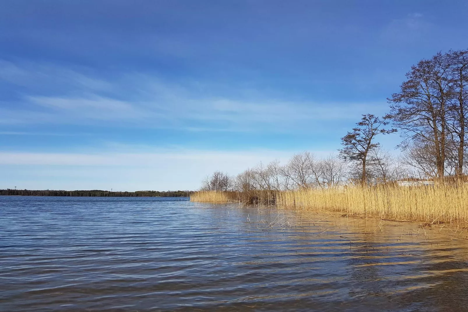 2 person holiday home in FäRENTUNA-Water view