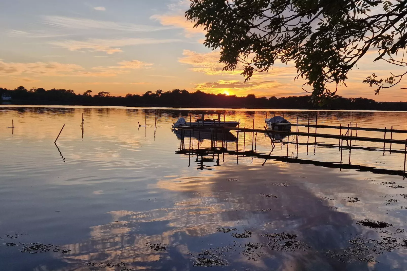 5 etoiles maison de vacances a Henne-Vue sur l'eau