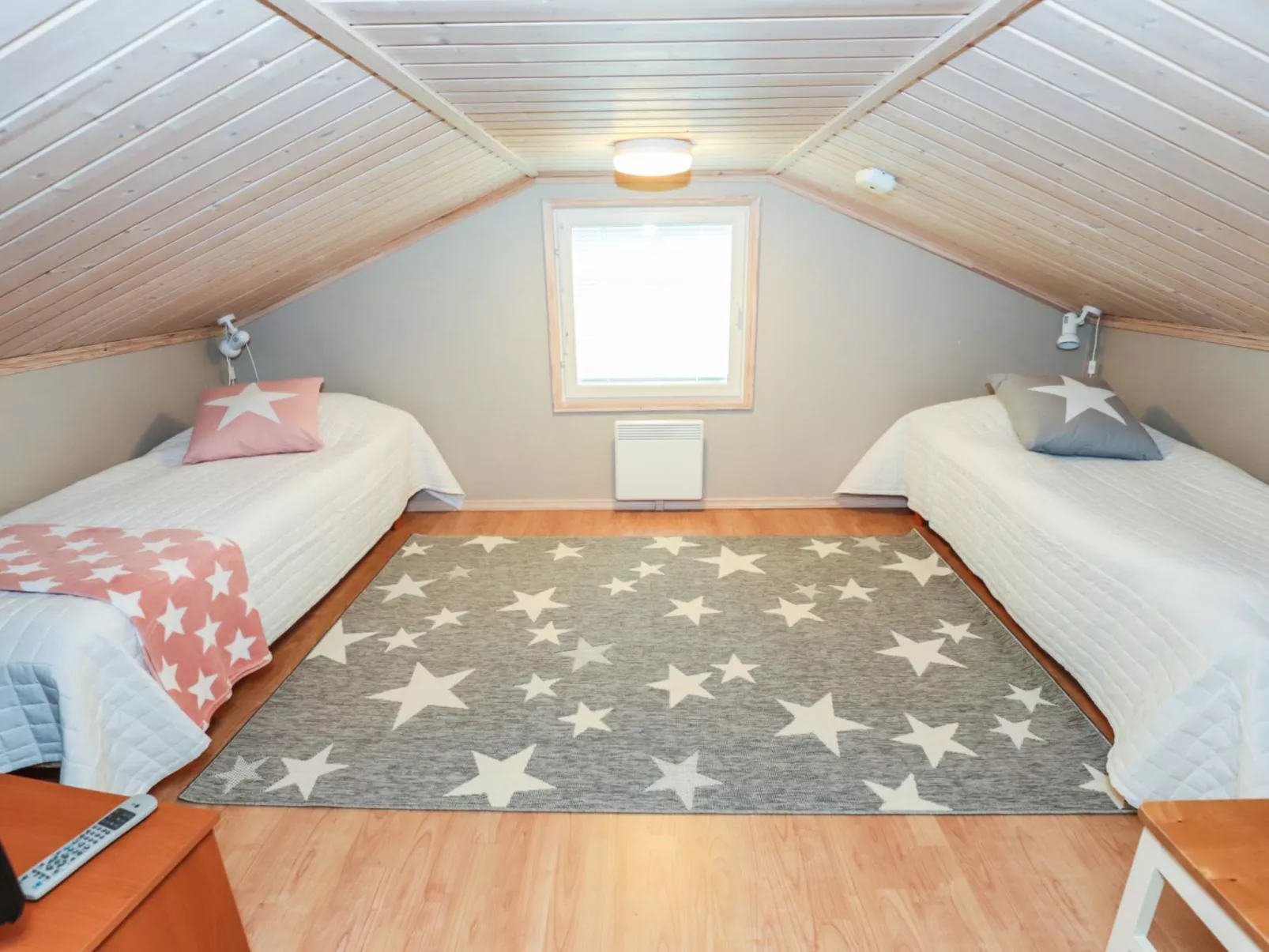 Rukan taikavuosselin helmi 8 b-Inside