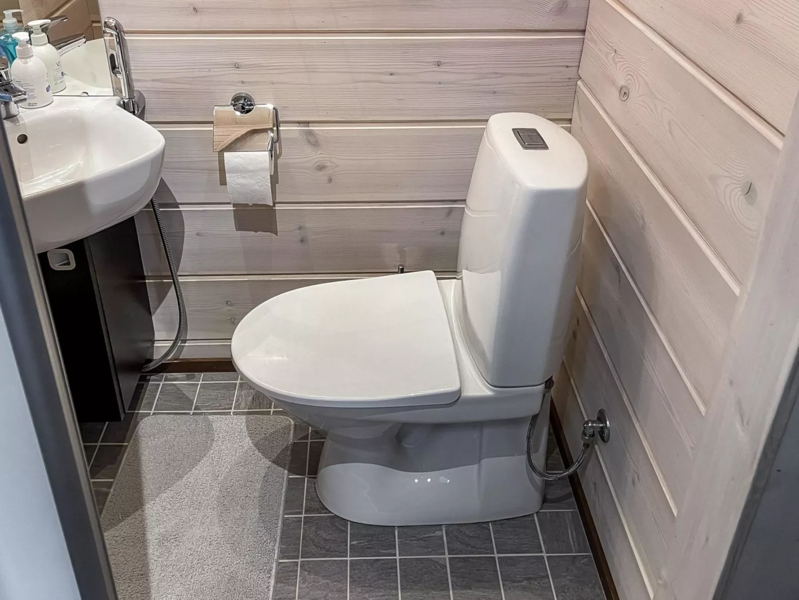 Vuosselinkulma 4-Dedans